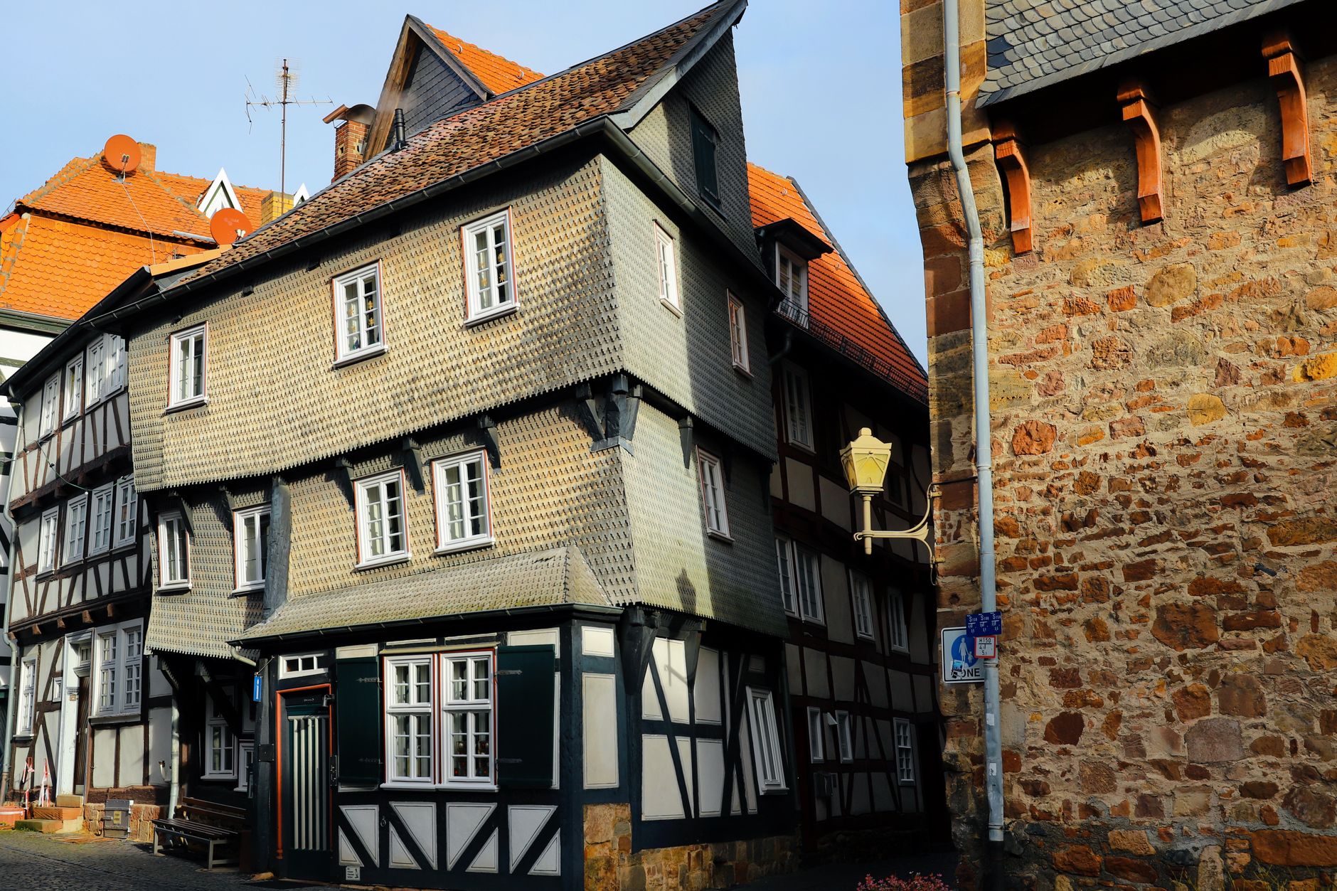 Höchst Altstadt Frankfurt: Fachwerk, Schloss & Justinuskirche