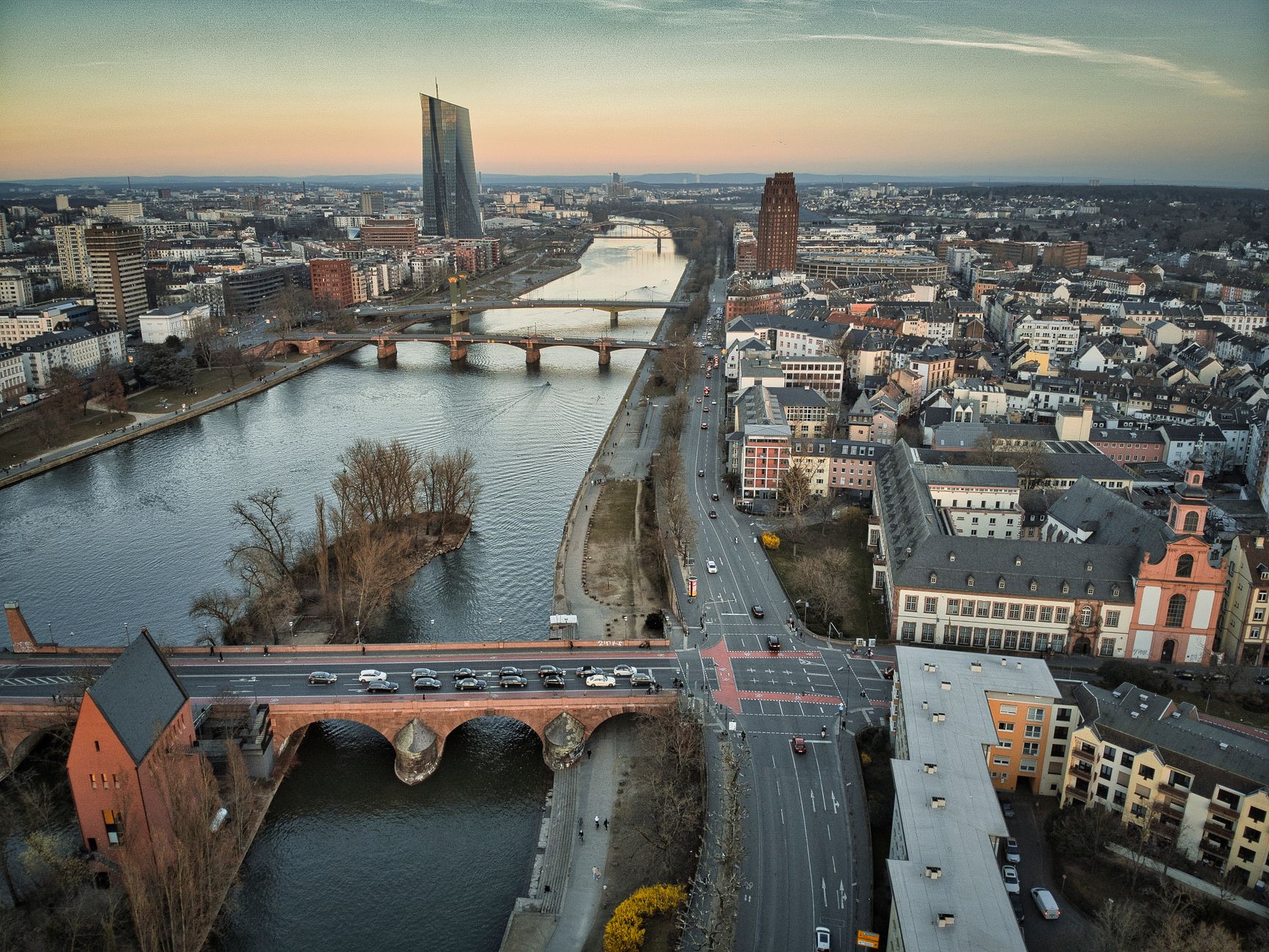 Frankfurt Cathedral: Election Chapel, the 328-Step Tower and the Dommuseum