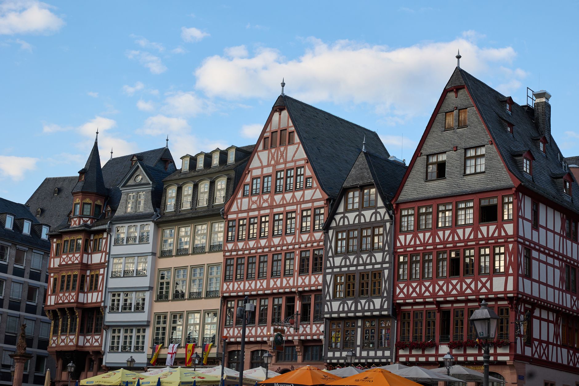 Neue Altstadt Frankfurt: Dom-Römer-Areal, Geschichte & Rundgang