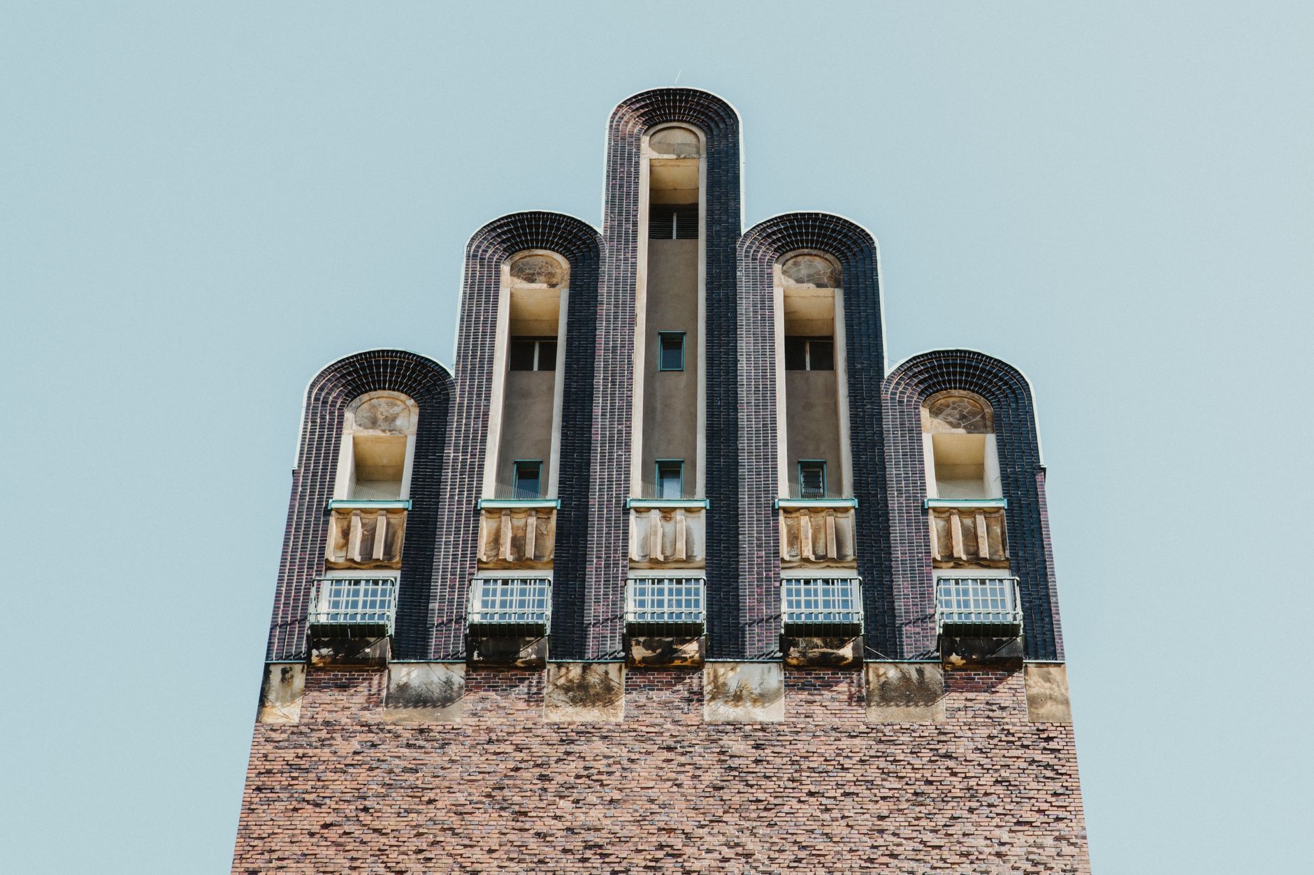 Tagesausflug nach Darmstadt: Mathildenhöhe, Hochzeitsturm und Waldspirale ab Frankfurt